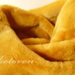 薔薇のつぼみのような、もふもふマフラー♪