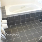 [Web内覧会5][浴室4]ヒヤっとしないサーモタイル＆スマホ手袋